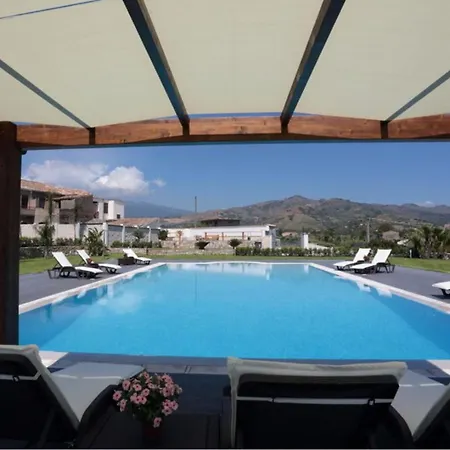 Villa Scent Phoenix Calatabiano